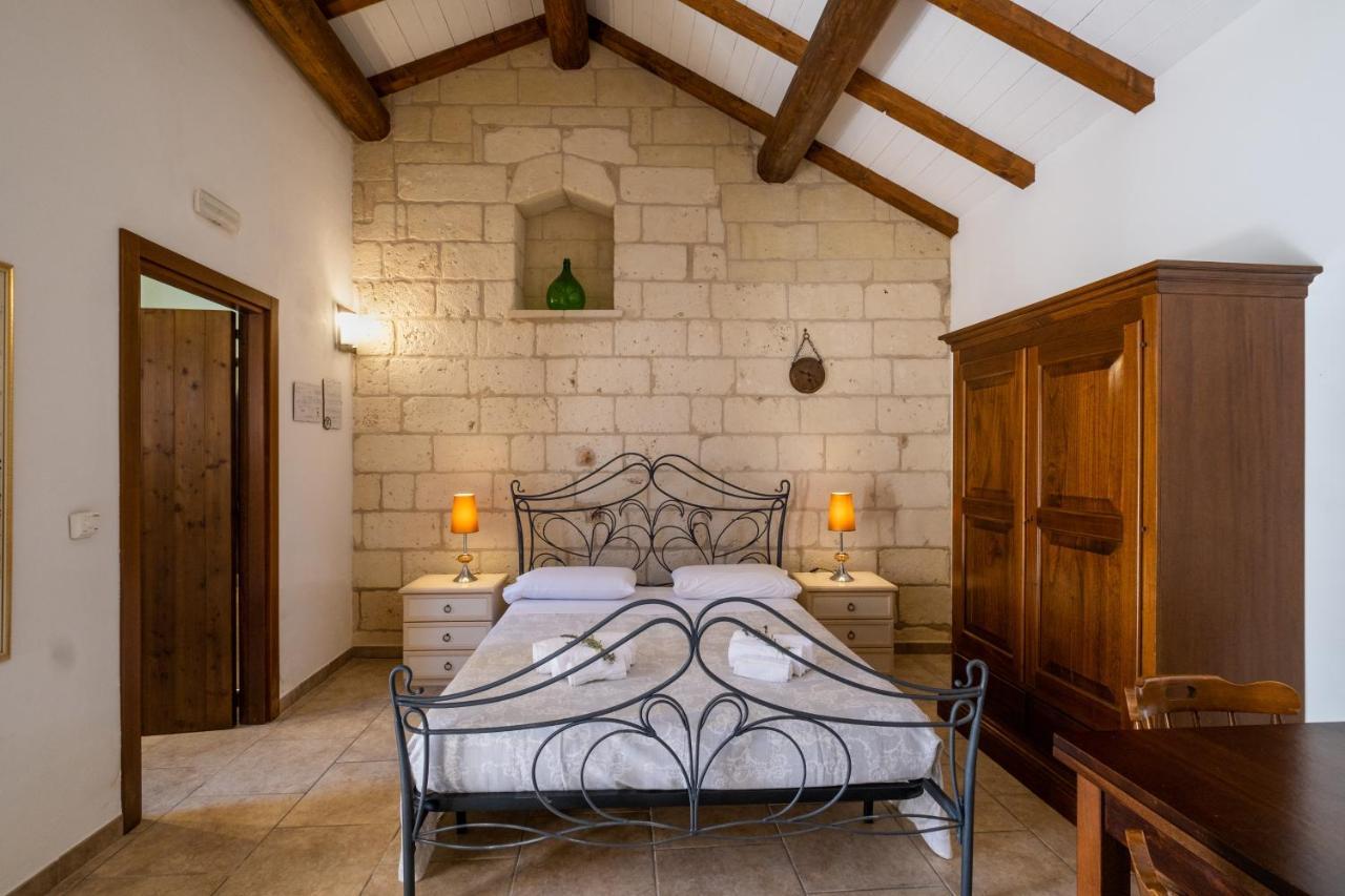 Agriturismo Masseria Costarella Borgagne Exterior foto