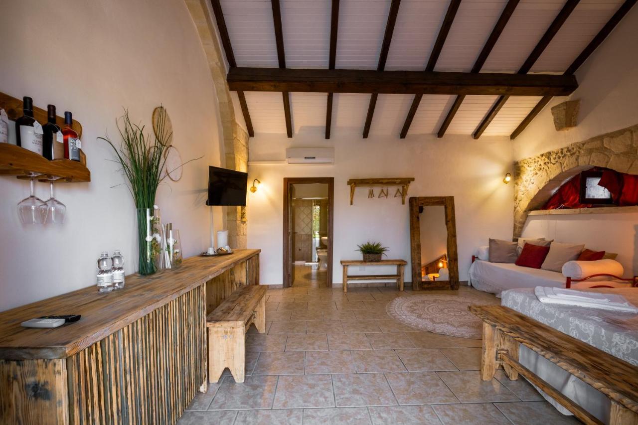 Agriturismo Masseria Costarella Borgagne Exterior foto