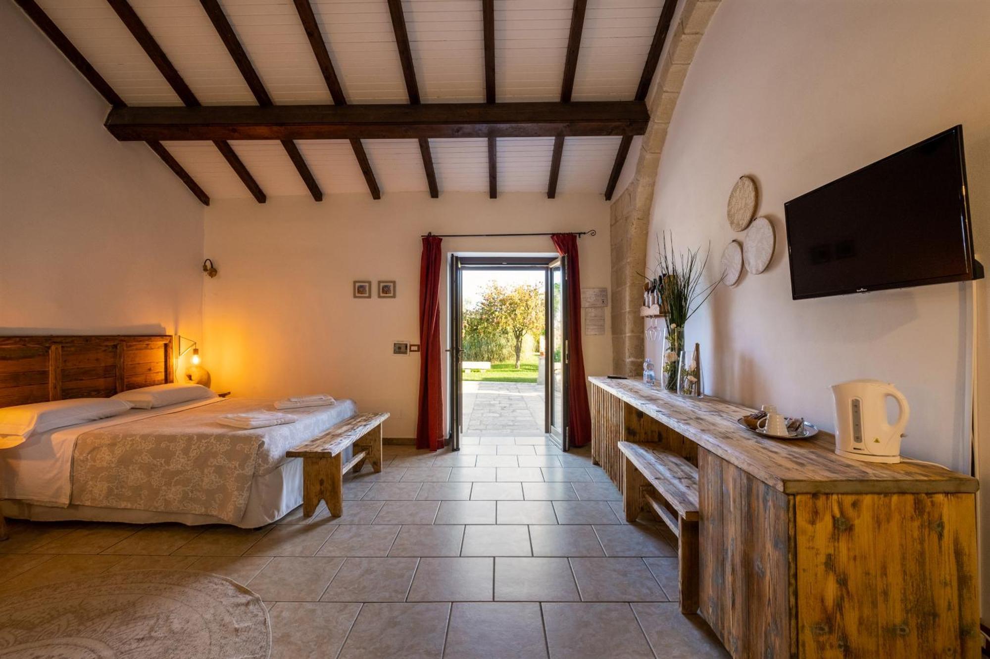 Agriturismo Masseria Costarella Borgagne Exterior foto